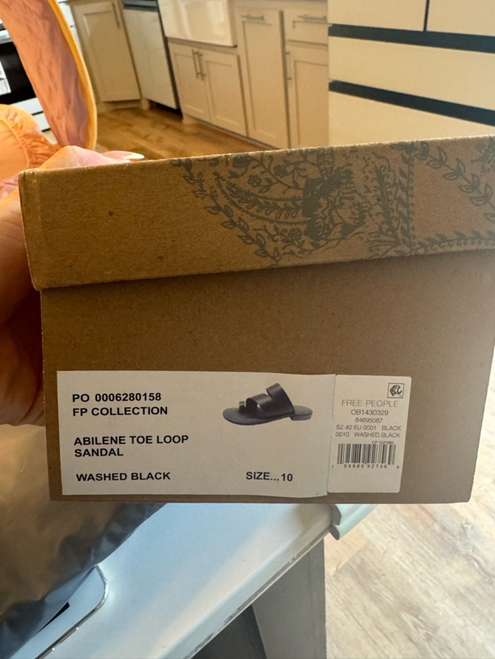 free people abilene toe loop sandals - 10 NWT